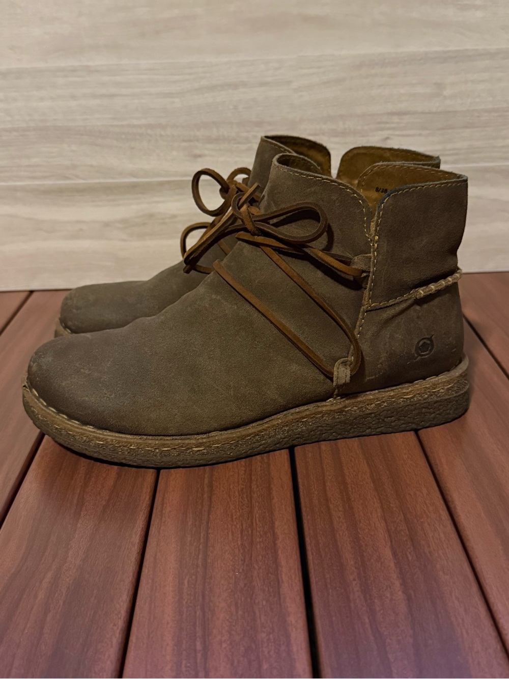 Women’s BORN Calyn Casual Brown Leather Ankle Boots - Picture 3 of 9